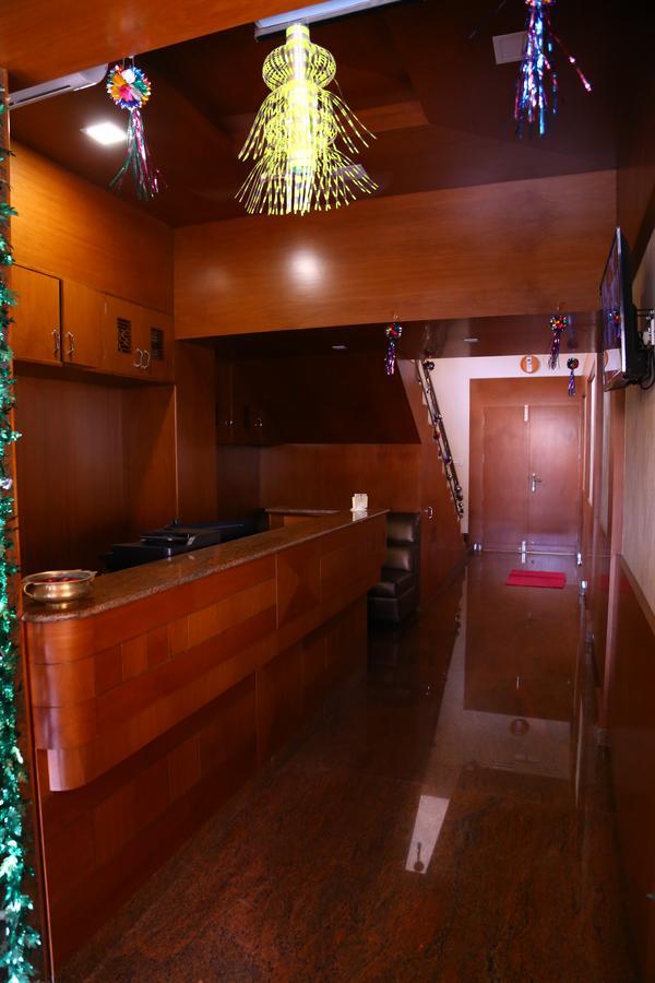 Hotel Gokulgrande 埃罗德 外观 照片
