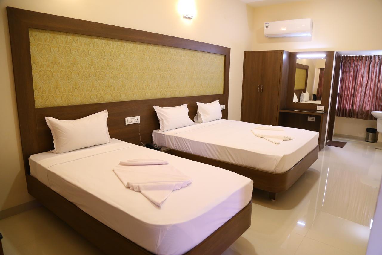 Hotel Gokulgrande 埃罗德 外观 照片