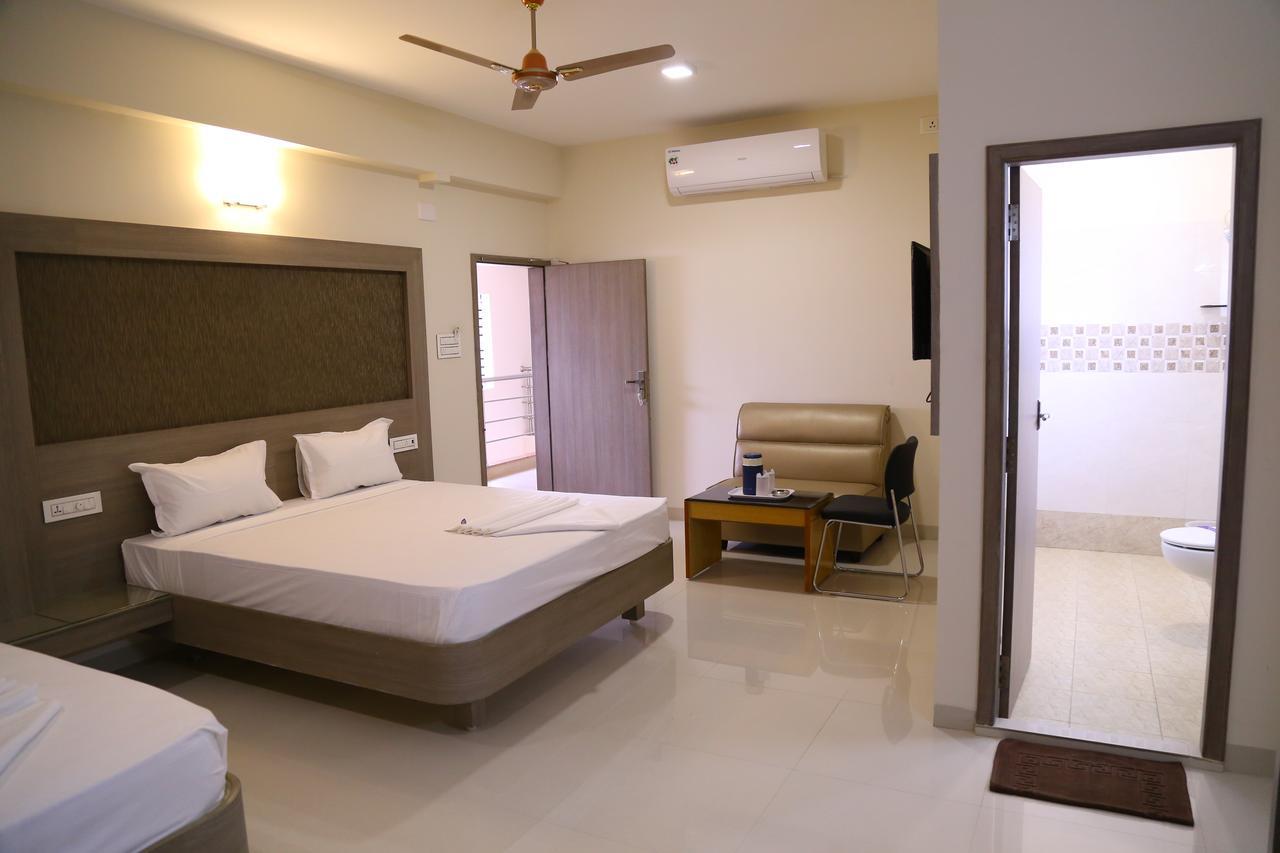 Hotel Gokulgrande 埃罗德 外观 照片