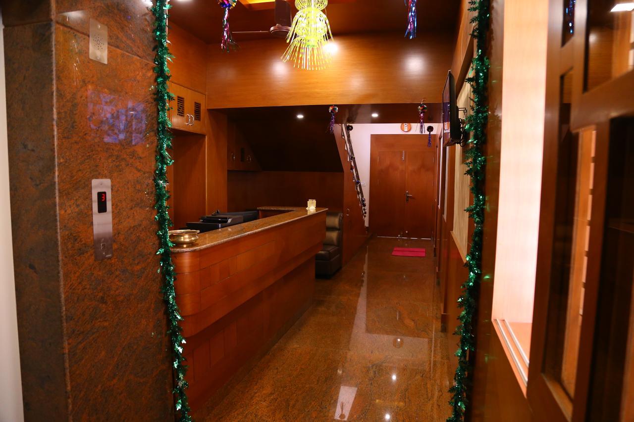 Hotel Gokulgrande 埃罗德 外观 照片