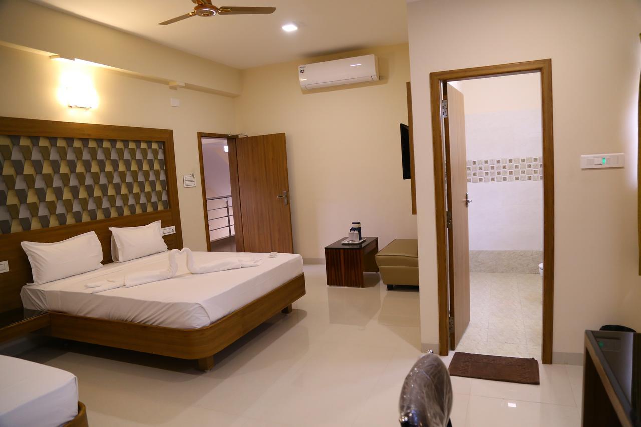 Hotel Gokulgrande 埃罗德 外观 照片