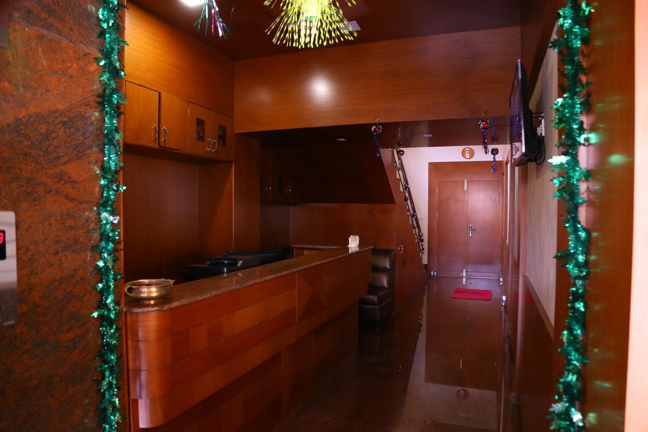 Hotel Gokulgrande 埃罗德 外观 照片