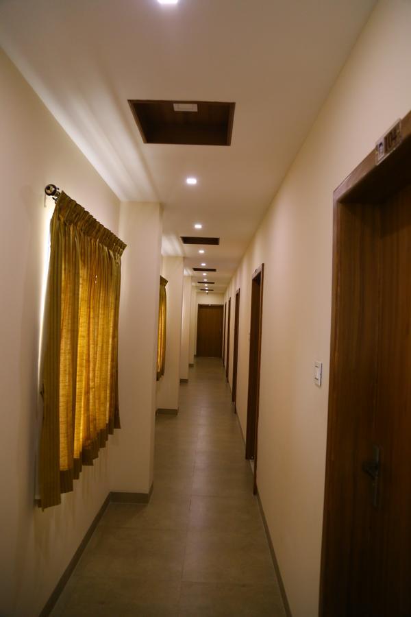 Hotel Gokulgrande 埃罗德 外观 照片