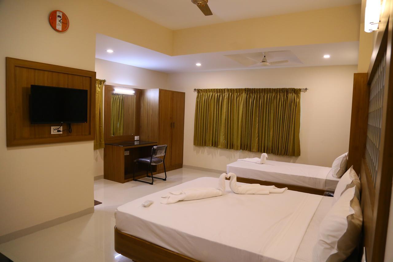 Hotel Gokulgrande 埃罗德 外观 照片
