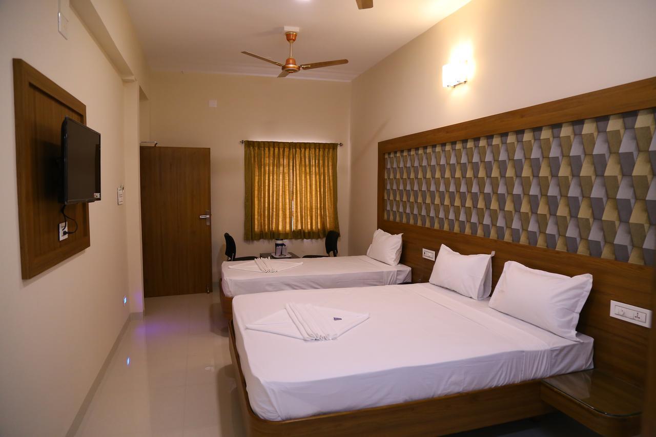 Hotel Gokulgrande 埃罗德 外观 照片